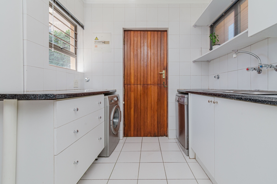 2 Bedroom Property for Sale in Lonehill Gauteng