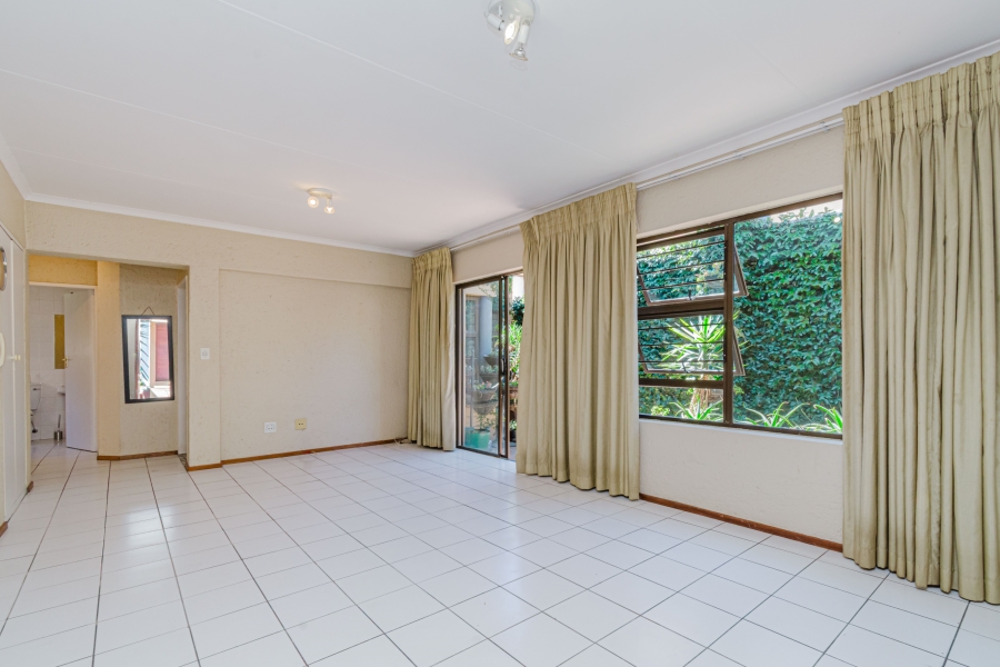 2 Bedroom Property for Sale in Lonehill Gauteng