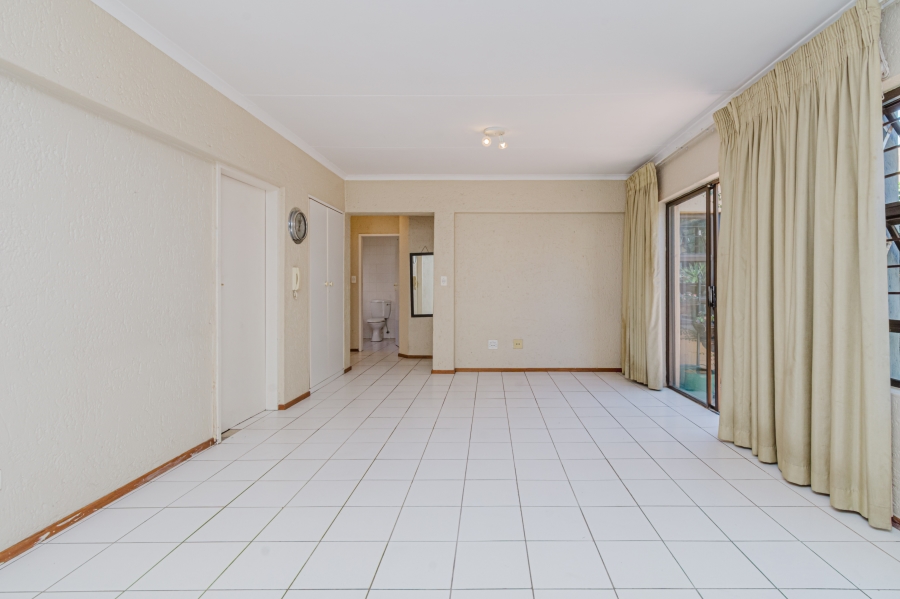 2 Bedroom Property for Sale in Lonehill Gauteng