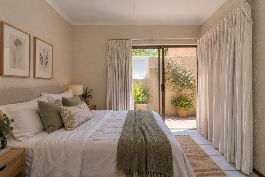 2 Bedroom Property for Sale in Lonehill Gauteng