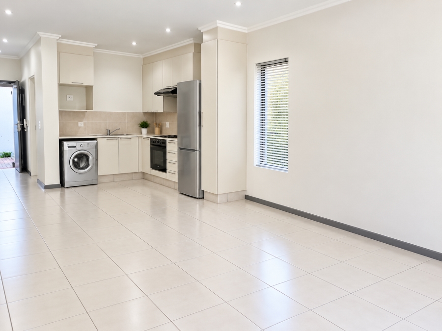 To Let 1 Bedroom Property for Rent in Lonehill Gauteng
