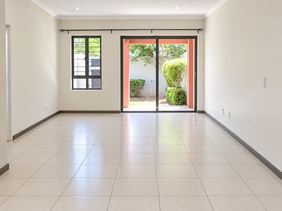 To Let 1 Bedroom Property for Rent in Lonehill Gauteng