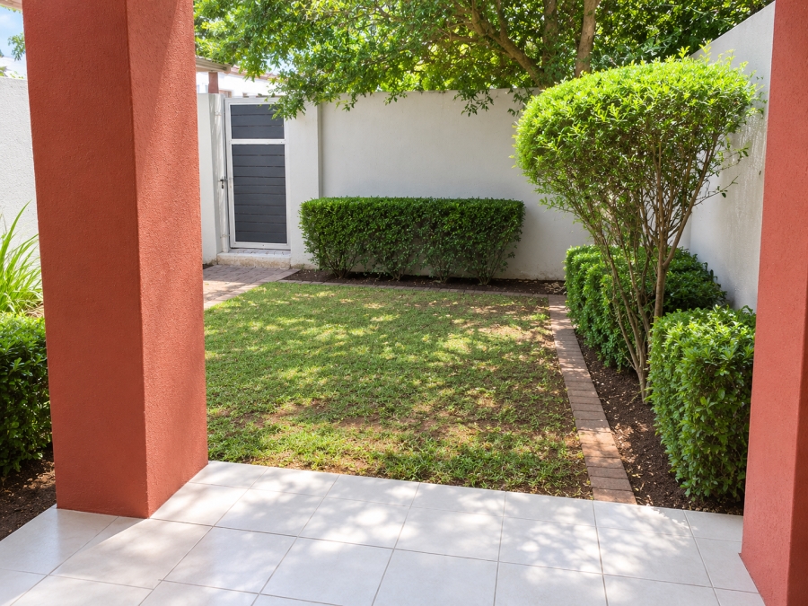 To Let 1 Bedroom Property for Rent in Lonehill Gauteng