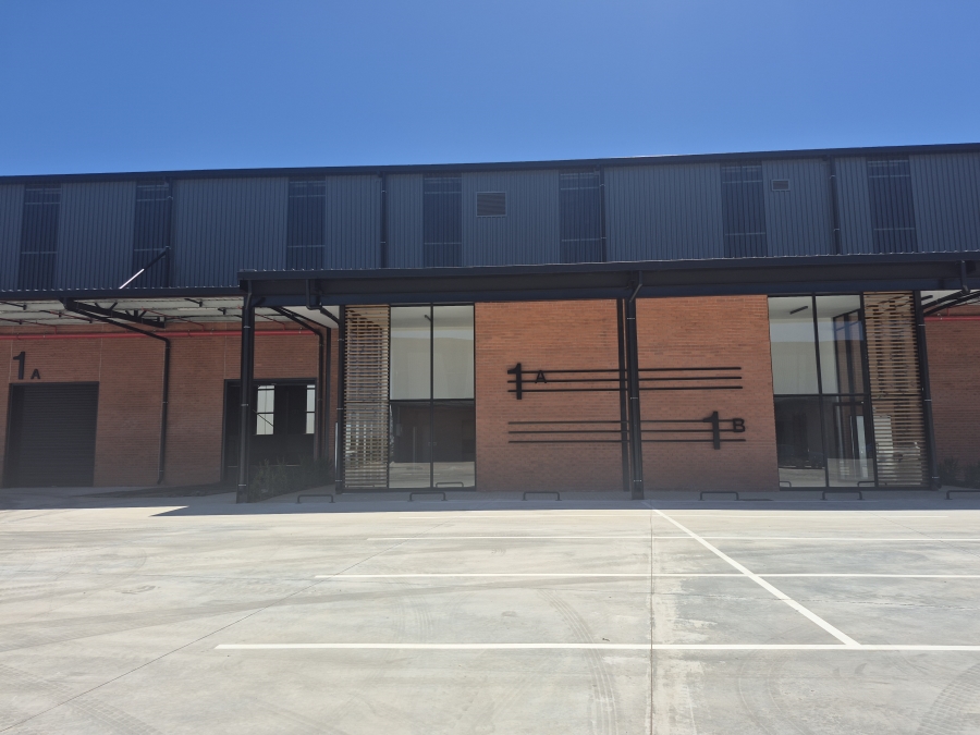 To Let Commercial Property for Rent in Gosforth Park Gauteng