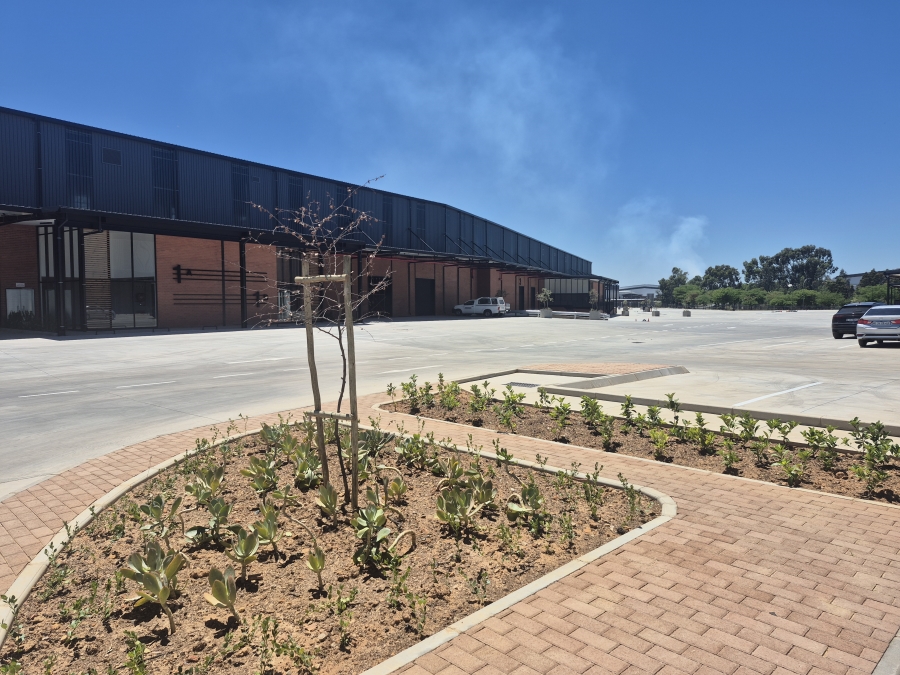To Let Commercial Property for Rent in Gosforth Park Gauteng