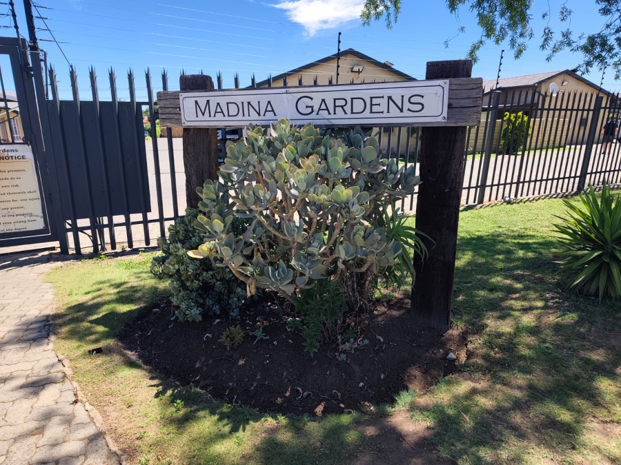 2 Bedroom Property for Sale in Verwoerdpark Gauteng