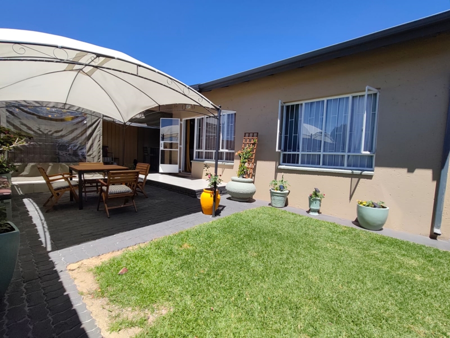 2 Bedroom Property for Sale in Verwoerdpark Gauteng