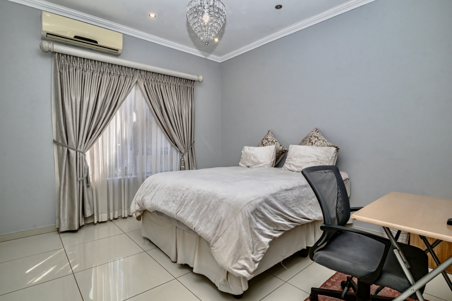 4 Bedroom Property for Sale in The Meadows Gauteng