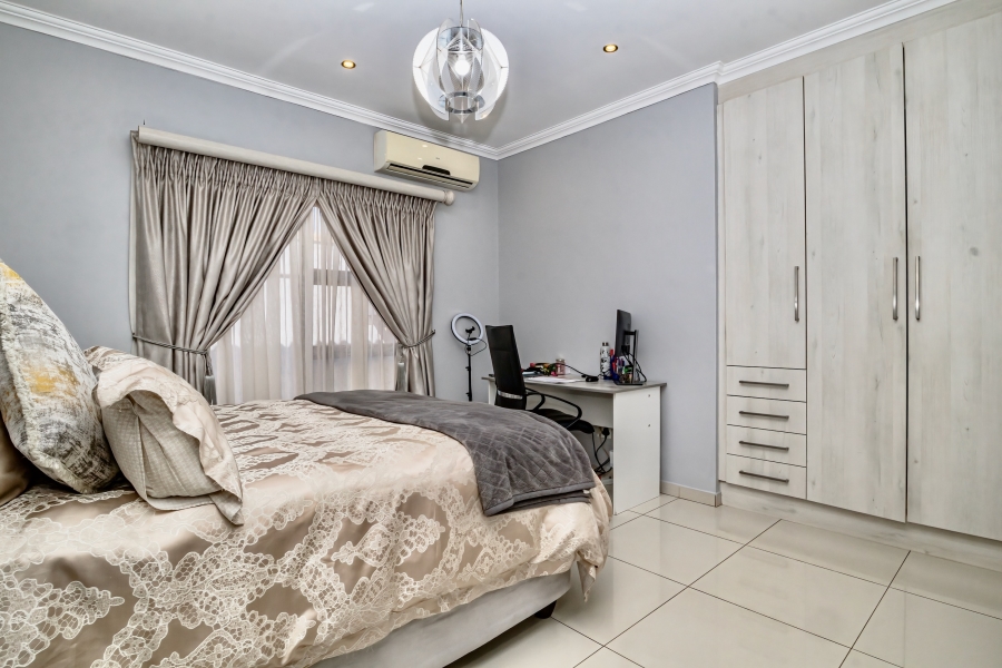 4 Bedroom Property for Sale in The Meadows Gauteng