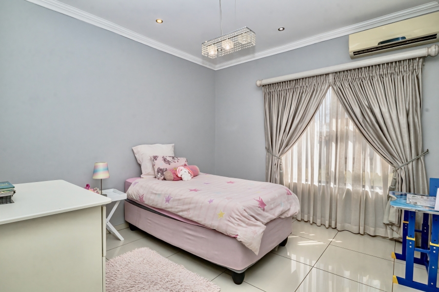 4 Bedroom Property for Sale in The Meadows Gauteng