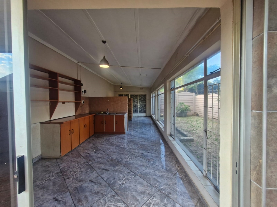 To Let 1 Bedroom Property for Rent in Dalpark Gauteng