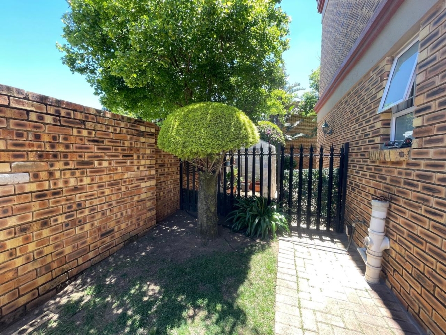 3 Bedroom Property for Sale in Eden Glen Gauteng
