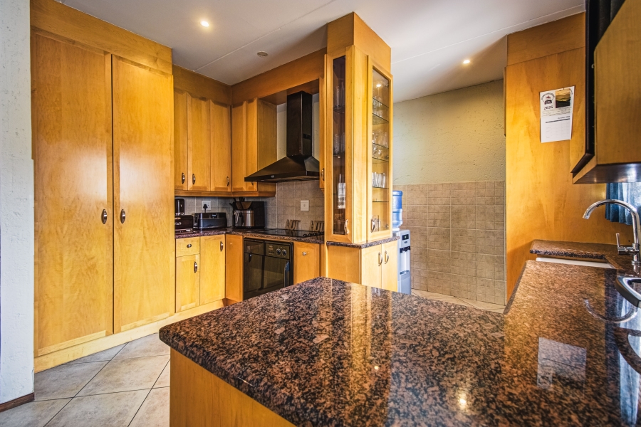 4 Bedroom Property for Sale in Bonaero Park Gauteng