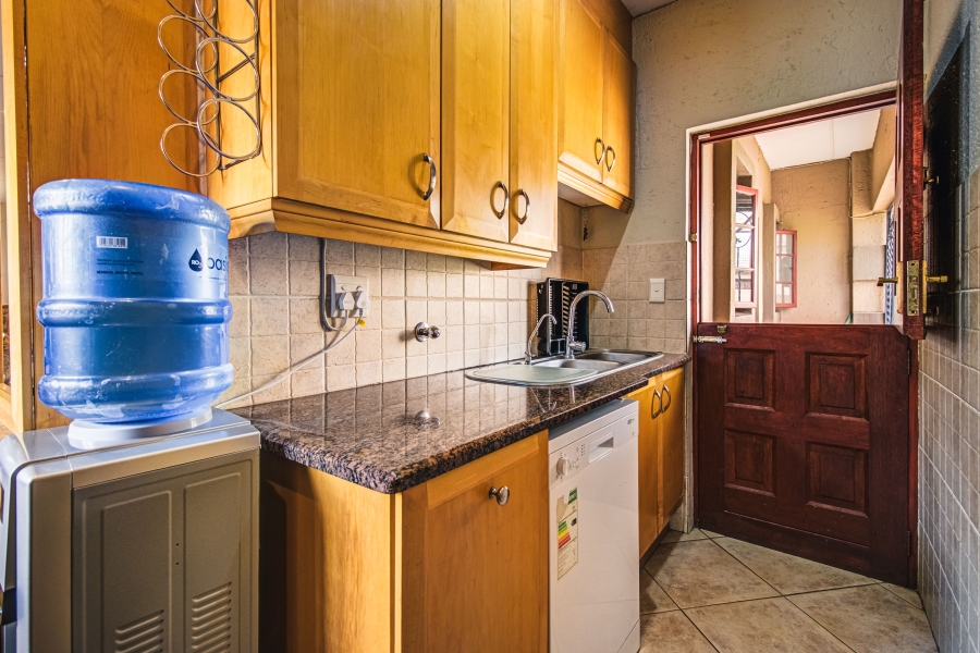 4 Bedroom Property for Sale in Bonaero Park Gauteng