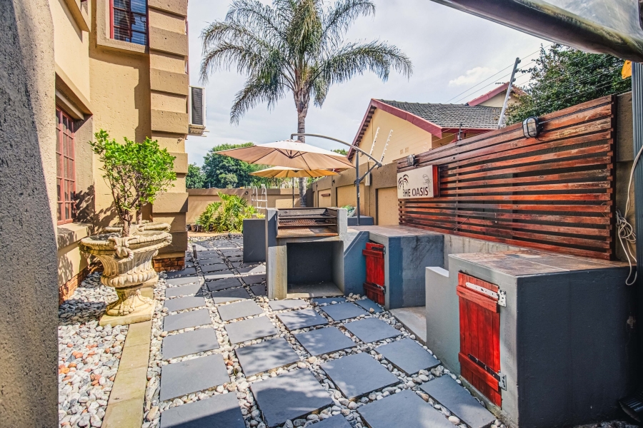 4 Bedroom Property for Sale in Bonaero Park Gauteng