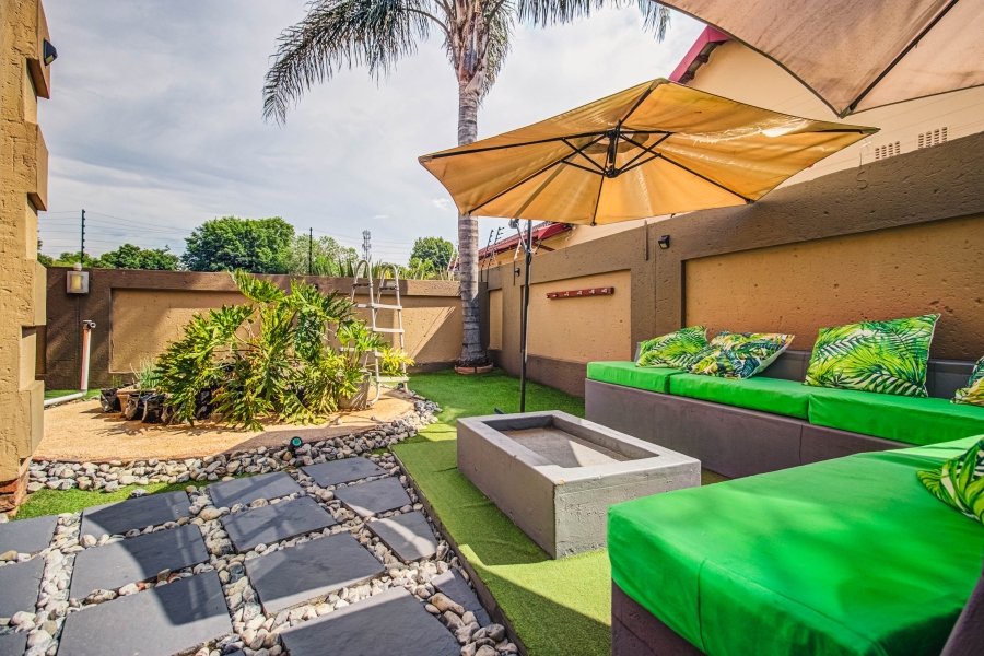 4 Bedroom Property for Sale in Bonaero Park Gauteng
