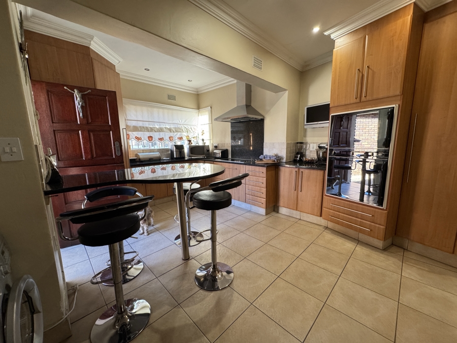 3 Bedroom Property for Sale in Esther Park Gauteng