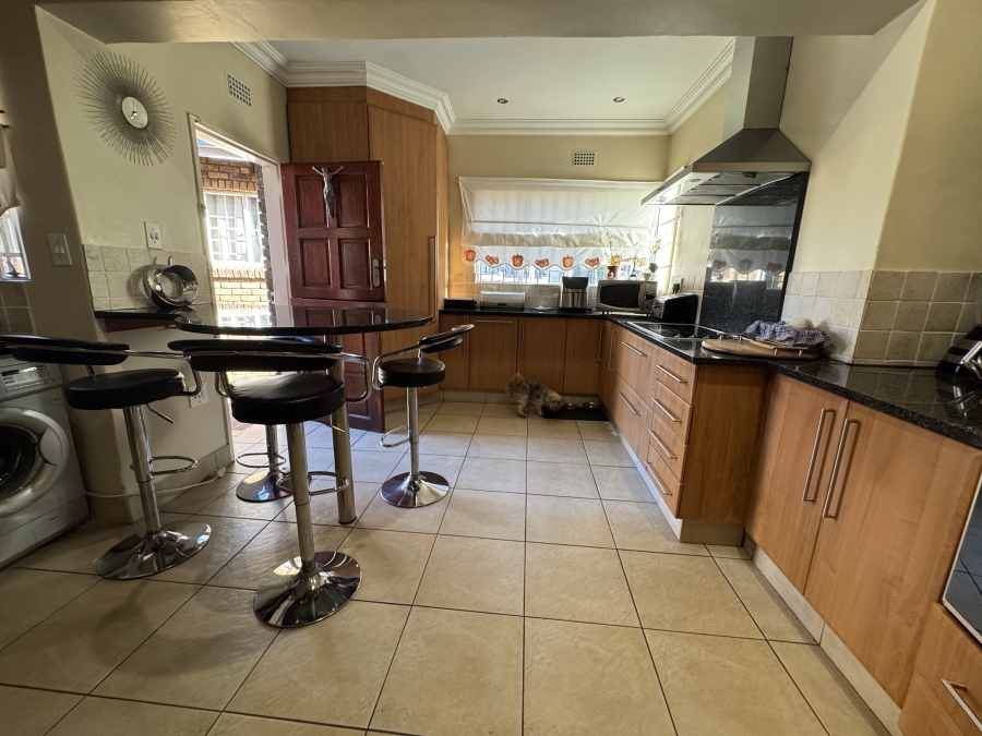3 Bedroom Property for Sale in Esther Park Gauteng