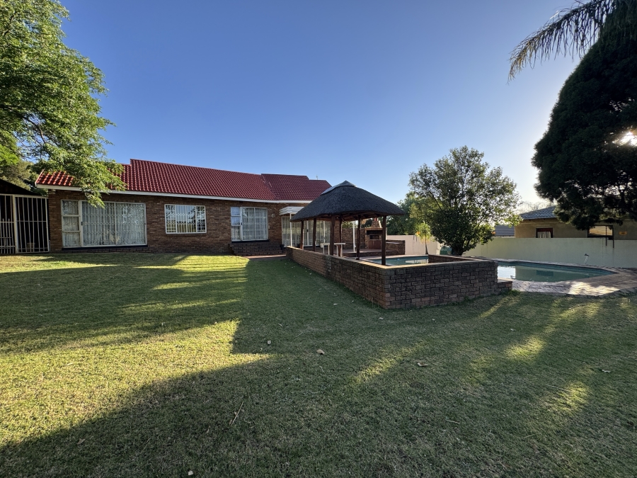 3 Bedroom Property for Sale in Esther Park Gauteng