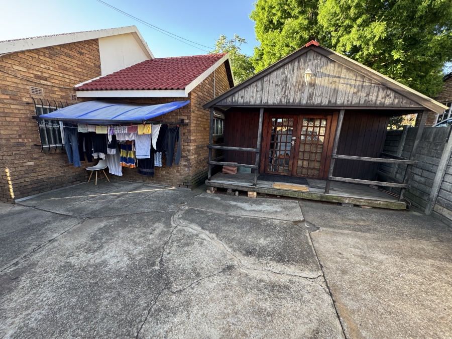 3 Bedroom Property for Sale in Esther Park Gauteng