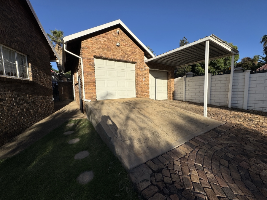 3 Bedroom Property for Sale in Esther Park Gauteng