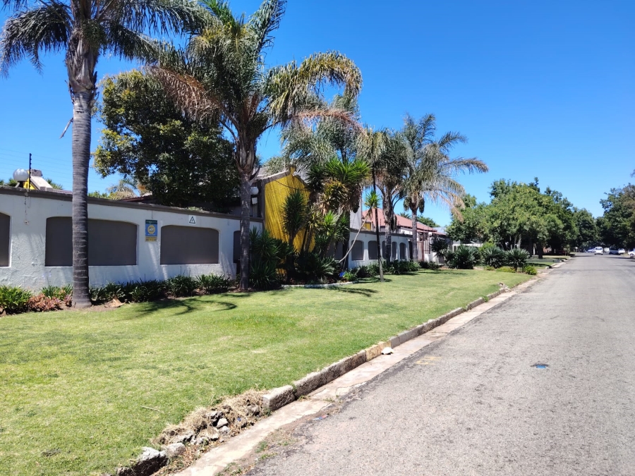 0 Bedroom Property for Sale in Lakefield Gauteng