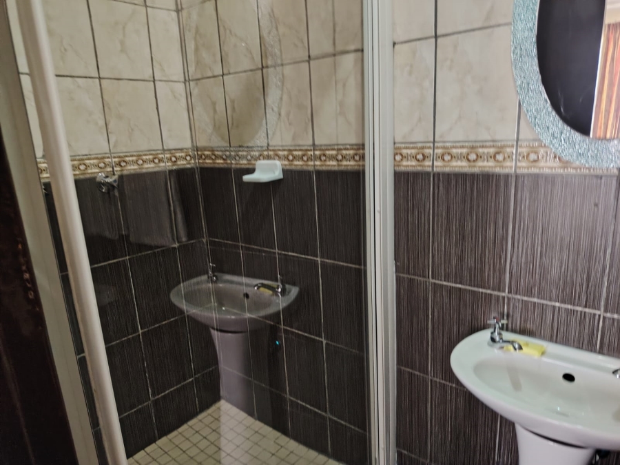 0 Bedroom Property for Sale in Lakefield Gauteng