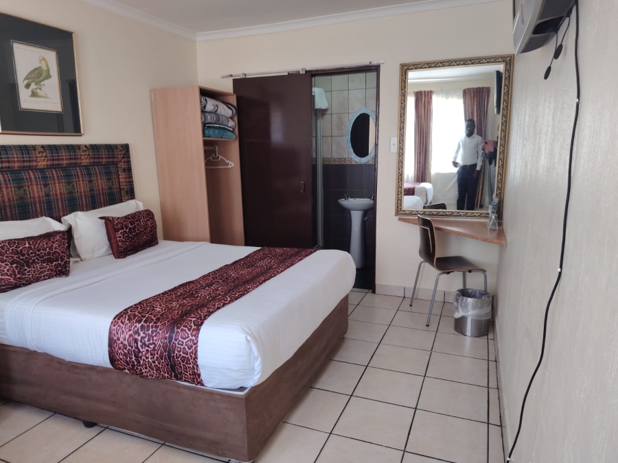 0 Bedroom Property for Sale in Lakefield Gauteng