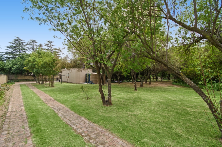 15 Bedroom Property for Sale in Crowthorne AH Gauteng