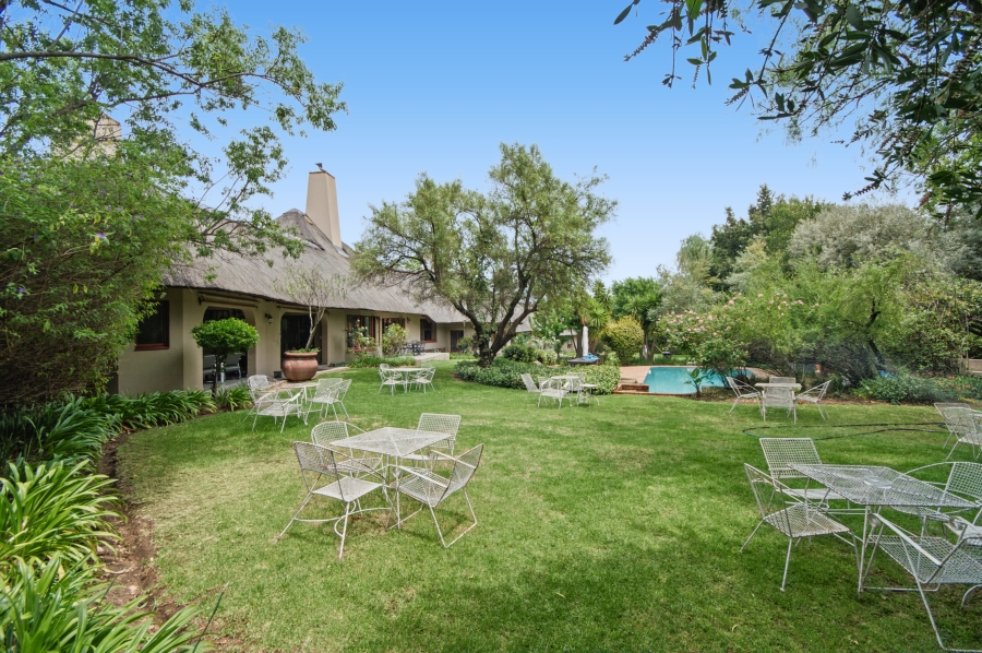 15 Bedroom Property for Sale in Crowthorne AH Gauteng