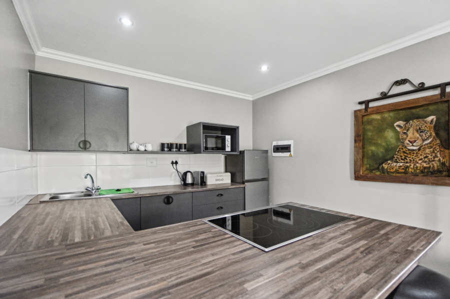15 Bedroom Property for Sale in Crowthorne AH Gauteng
