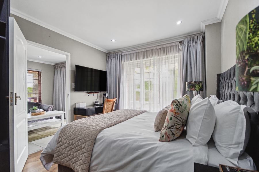 15 Bedroom Property for Sale in Crowthorne AH Gauteng