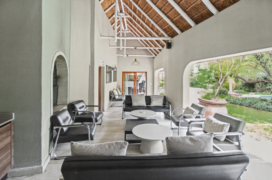 15 Bedroom Property for Sale in Crowthorne AH Gauteng