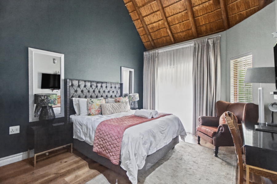 15 Bedroom Property for Sale in Crowthorne AH Gauteng