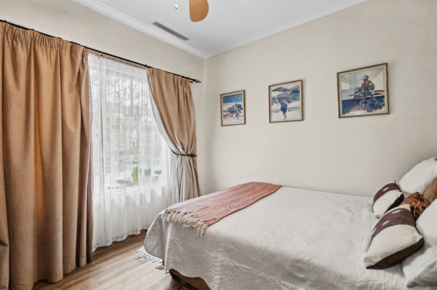 7 Bedroom Property for Sale in Blue Hills Gauteng