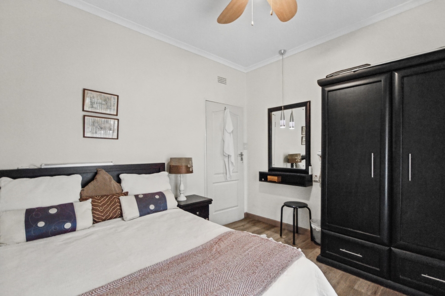 7 Bedroom Property for Sale in Blue Hills Gauteng