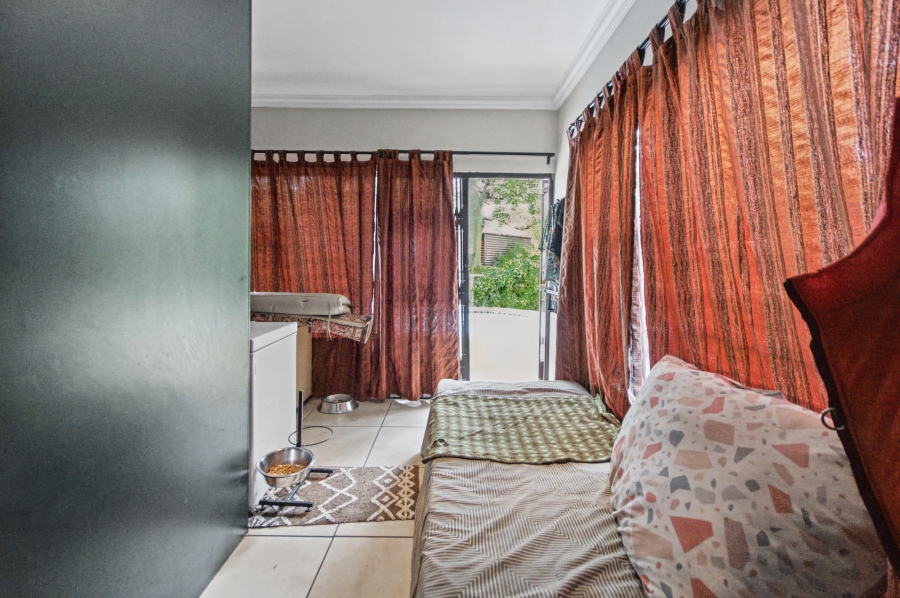 7 Bedroom Property for Sale in Blue Hills Gauteng