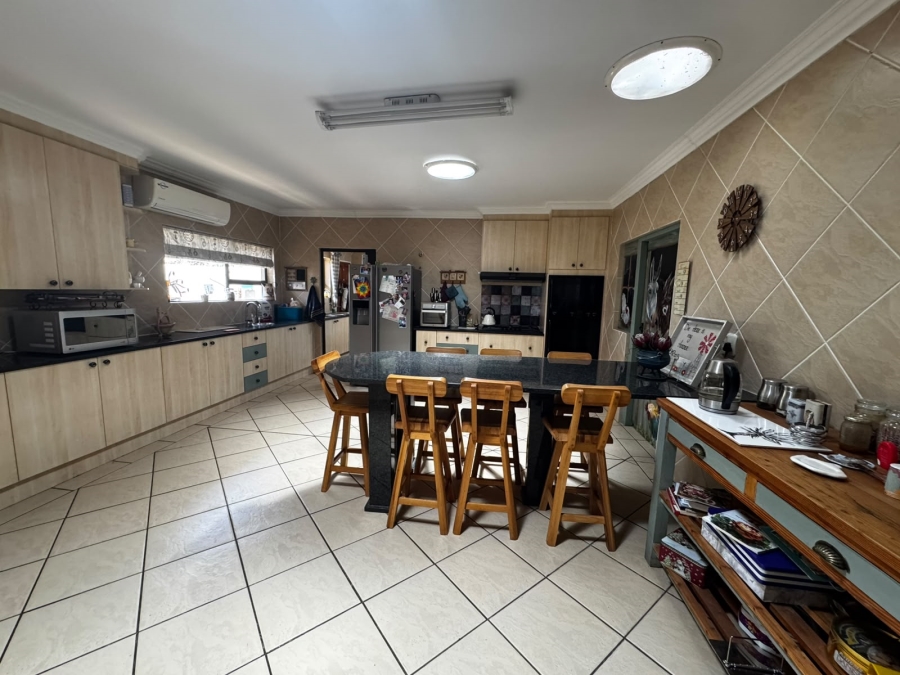 5 Bedroom Property for Sale in Elandsfontein Gauteng