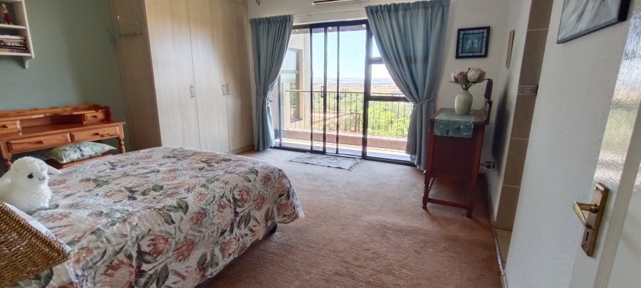 5 Bedroom Property for Sale in Elandsfontein Gauteng