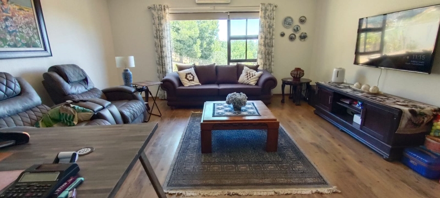 5 Bedroom Property for Sale in Elandsfontein Gauteng
