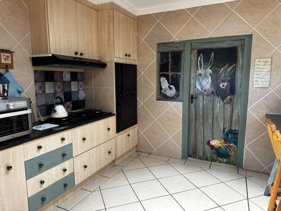 5 Bedroom Property for Sale in Elandsfontein Gauteng