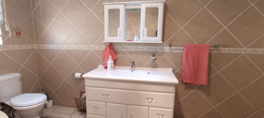 5 Bedroom Property for Sale in Elandsfontein Gauteng