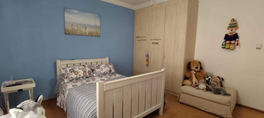 5 Bedroom Property for Sale in Elandsfontein Gauteng