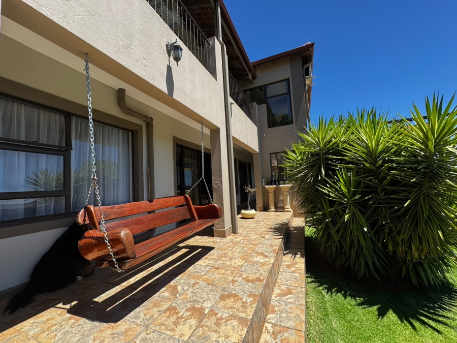 5 Bedroom Property for Sale in Elandsfontein Gauteng