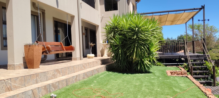 5 Bedroom Property for Sale in Elandsfontein Gauteng