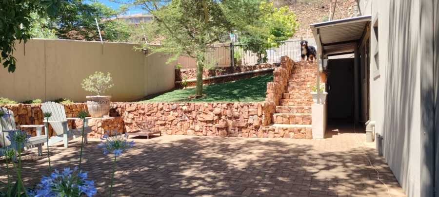 5 Bedroom Property for Sale in Elandsfontein Gauteng