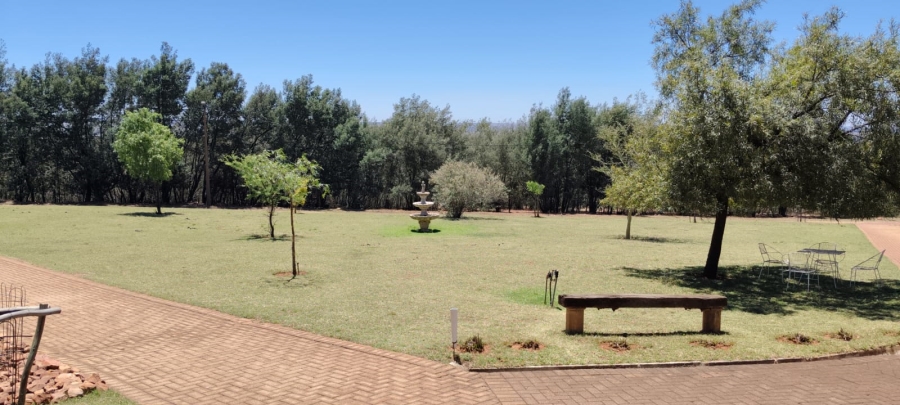 5 Bedroom Property for Sale in Elandsfontein Gauteng