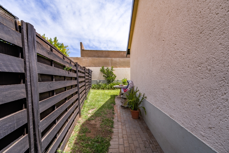 3 Bedroom Property for Sale in Equestria Gauteng