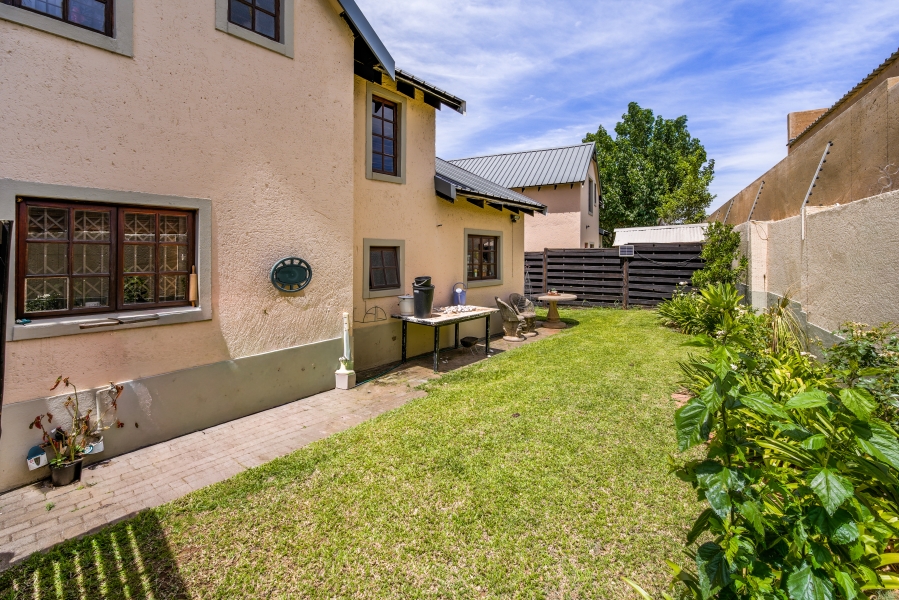 3 Bedroom Property for Sale in Equestria Gauteng