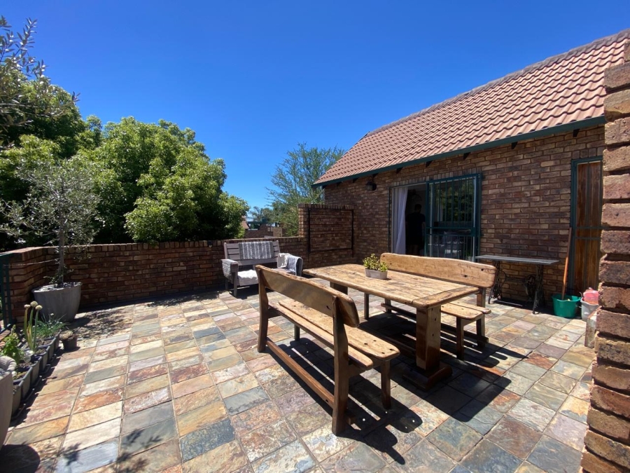 To Let 2 Bedroom Property for Rent in Rietvalleirand Gauteng